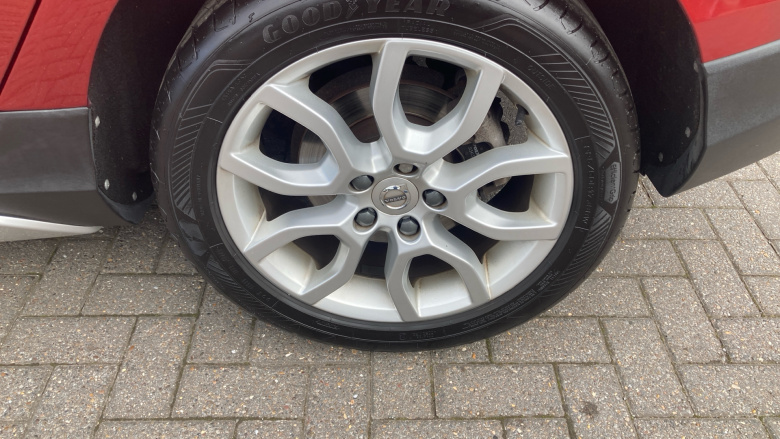 Volvo V40 T3 [152] Cross Country Pro 5dr Geartronic Petrol Hatchback